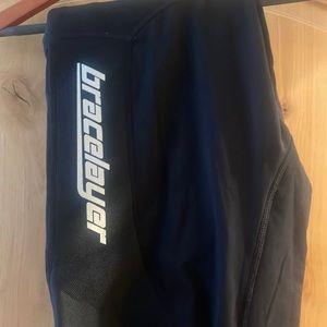 Bracelayer Knee Stabilizing Compression Pants